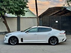 Сүрөт унаа Kia Stinger