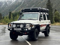 Сүрөт унаа Toyota Land Cruiser