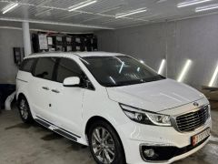 Photo of the vehicle Kia Carnival