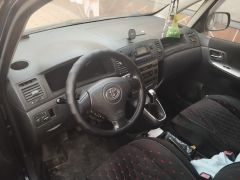 Сүрөт унаа Toyota Corolla Verso