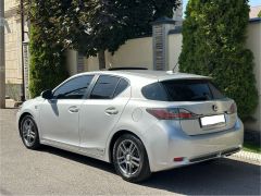 Photo of the vehicle Lexus CT