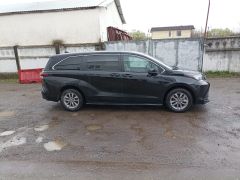 Фото авто Toyota Sienna