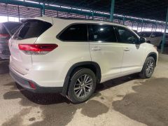 Сүрөт унаа Toyota Highlander