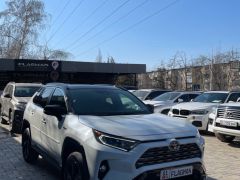 Сүрөт унаа Toyota RAV4