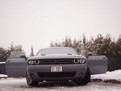 Photo of the vehicle Dodge Challenger