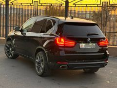 Photo of the vehicle BMW X5