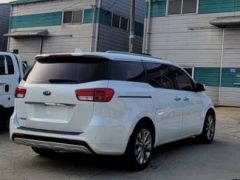 Сүрөт унаа Kia Carnival