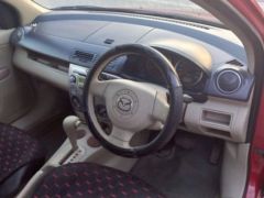 Photo of the vehicle Mazda Demio