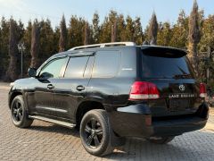 Фото авто Toyota Land Cruiser