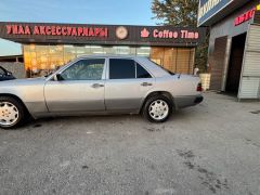 Сүрөт унаа Mercedes-Benz W124