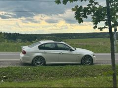 Photo of the vehicle BMW 3 Series