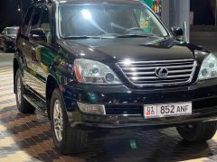 Photo of the vehicle Lexus GX