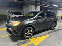 Сүрөт унаа Toyota RAV4