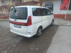 Фото авто Nissan Serena