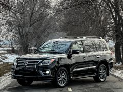 Photo of the vehicle Lexus LX