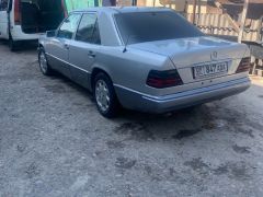 Сүрөт унаа Mercedes-Benz W124