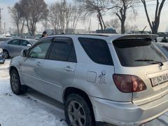 Сүрөт унаа Toyota Harrier