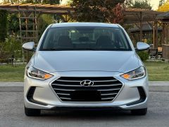 Photo of the vehicle Hyundai Elantra