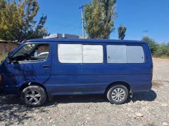 Photo of the vehicle Toyota HiAce