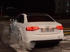 Photo of the vehicle Audi A4