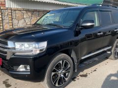 Фото авто Toyota Land Cruiser