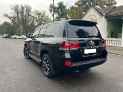 Фото авто Toyota Land Cruiser