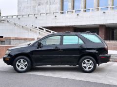 Photo of the vehicle Lexus RX