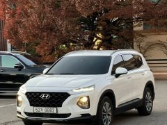 Photo of the vehicle Hyundai Santa Fe