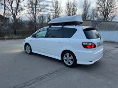 Photo of the vehicle Toyota Ipsum