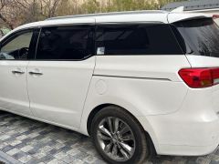 Сүрөт унаа Kia Carnival