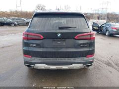 Photo of the vehicle BMW X5