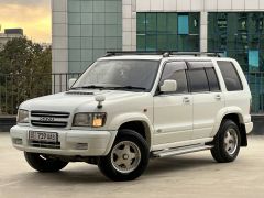 Сүрөт унаа Isuzu Bighorn