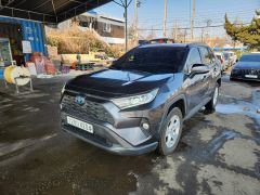 Сүрөт унаа Toyota RAV4