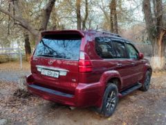 Photo of the vehicle Lexus GX