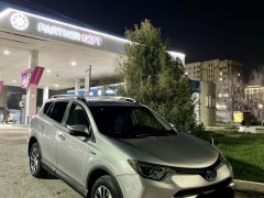 Сүрөт унаа Toyota RAV4