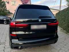 Фото авто BMW X7