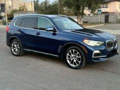 Photo of the vehicle BMW X5