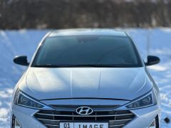 Сүрөт унаа Hyundai Elantra