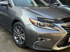 Photo of the vehicle Lexus ES