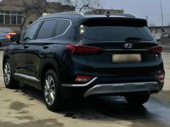 Photo of the vehicle Hyundai Santa Fe