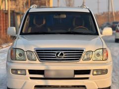 Photo of the vehicle Lexus LX