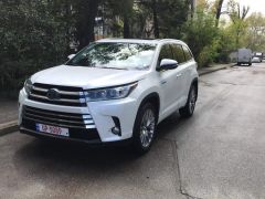 Photo of the vehicle Toyota Highlander