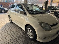 Сүрөт унаа Toyota Ist