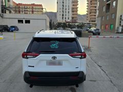 Сүрөт унаа Toyota RAV4