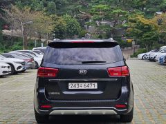 Photo of the vehicle Kia Carnival