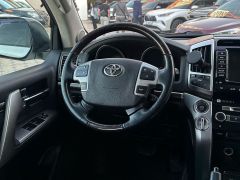 Фото авто Toyota Land Cruiser