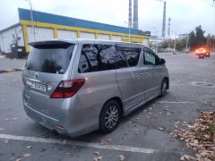 Фото авто Toyota Alphard