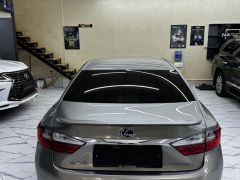 Photo of the vehicle Lexus ES