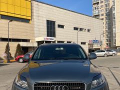 Сүрөт унаа Audi Q7