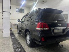 Фото авто Toyota Land Cruiser